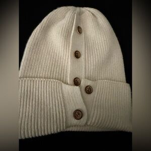 Button down beanie